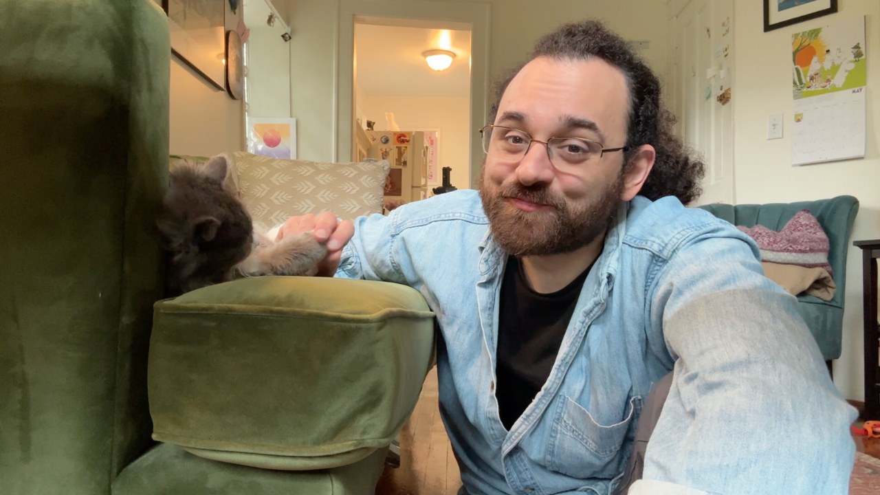 Jordan Bianchi with Poppyseed the cat